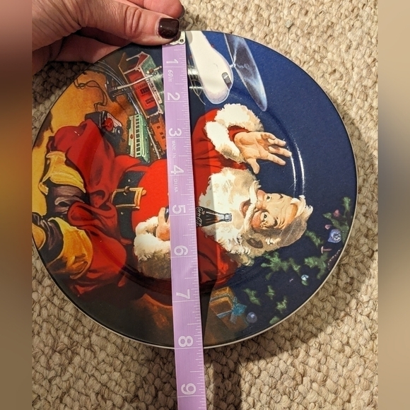 SET of 4 Coca Cola Christmas plates - Picture 7 of 12